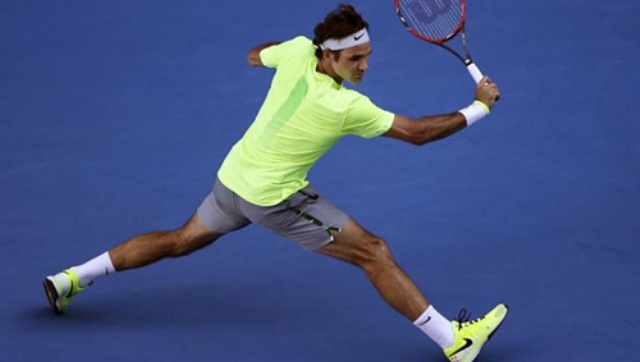 VIDEO tennis: Federer khiến đối thủ 'chôn chân' nhìn bóng rơi