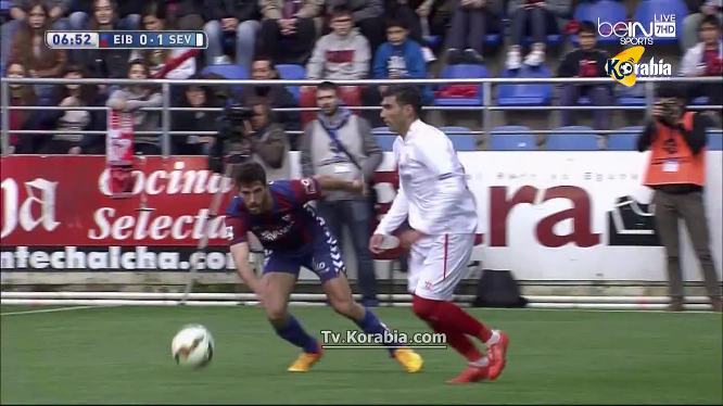 Video clip bàn thắng: Eibar 1-3 Sevilla (V34 La Liga)