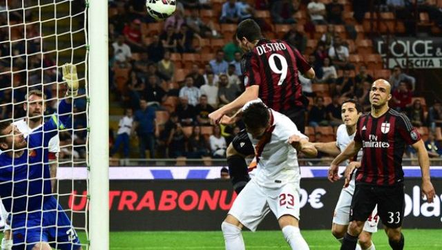 Video clip bàn thắng: AC Milan 2-1 AS Roma (VĐQG Italia 2014/15)