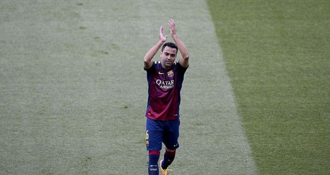VIDEO: Phút chia tay đầy cảm xúc của Xavi trong lần cuối cùng khoác áo Barca