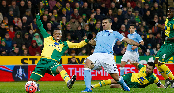 VIDEO: Aguero độc diễn ghi bàn qua 4 cầu thủ đối phương ở FA Cup