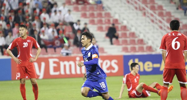 VIDEO: Siêu phẩm sút xa của 'Messi Thái' vào lưới U23 Triều Tiên
