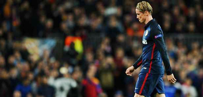 Torres nói gì sau chiếc thẻ đỏ tai hại trận gặp Barca?
