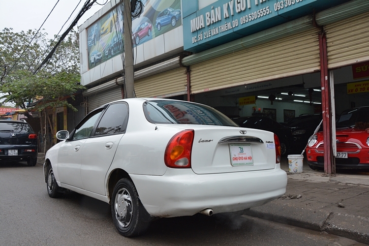 Những mẫu xe ô tô cũ gần 300 triệu ít hỏng vặt phù hợp tại Việt Nam