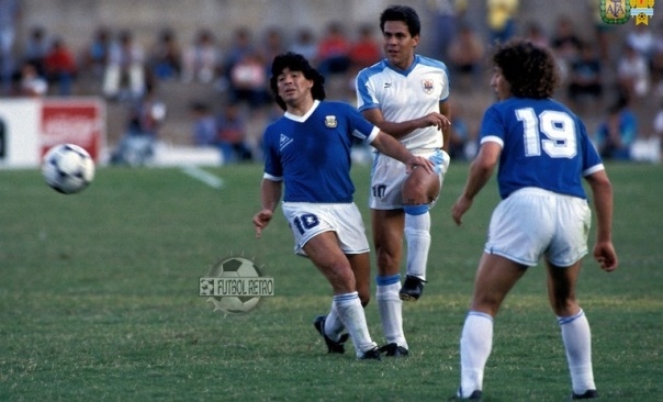 VIDEO: Khoảnh khắc thiên tài không gặp may của Maradona ở Copa America 1989