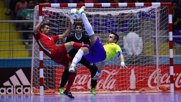 Huyền thoại Falcao được đối thủ tri ân sau trận thua sốc
