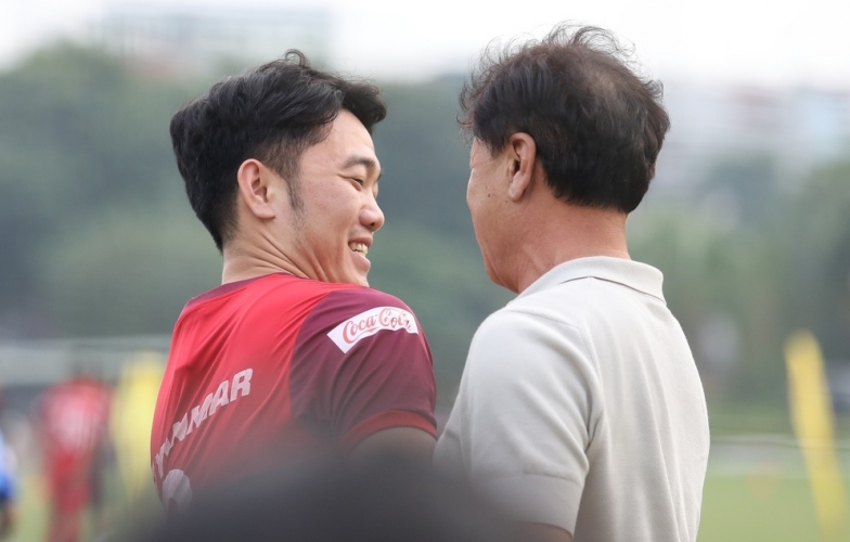 HLV Chung Hae Seong dẫn dắt đội bóng cũ của Xuân Trường
