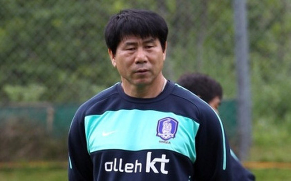 Cựu HLV thủ môn ĐT Hàn Quốc đã sang Việt Nam ký hợp đồng