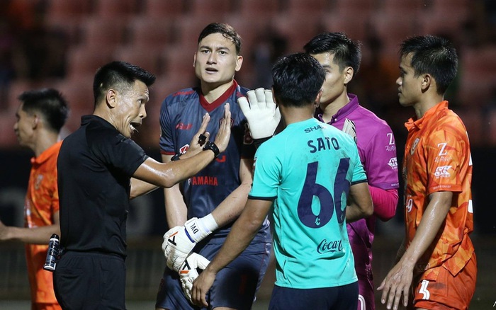 Muangthong bị cấm thi đấu sau lời ám chỉ của Phó Chủ tịch Thai League?