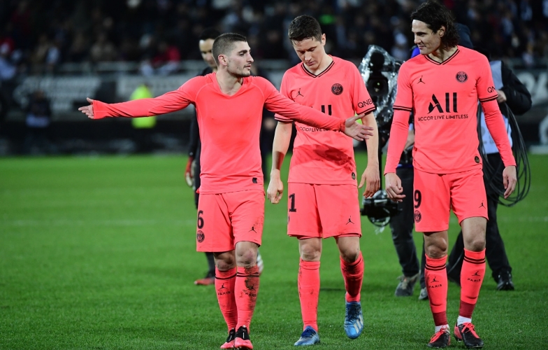 PSG bị cầm hòa với kịch bản điên rồ