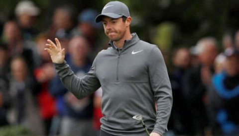 Rory McIlroy drive 360 yards ở hố 18 sân St Andrew 