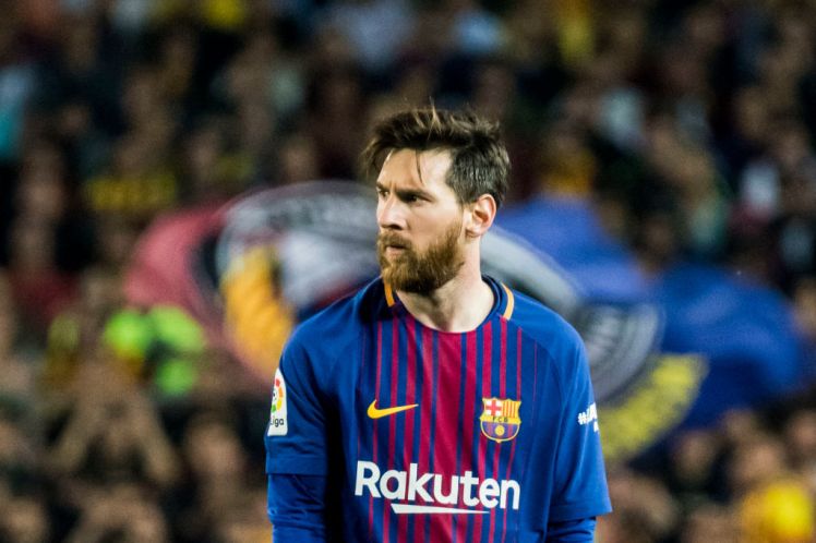 Messi ra yêu sách 'không tưởng' để ở lại Barca