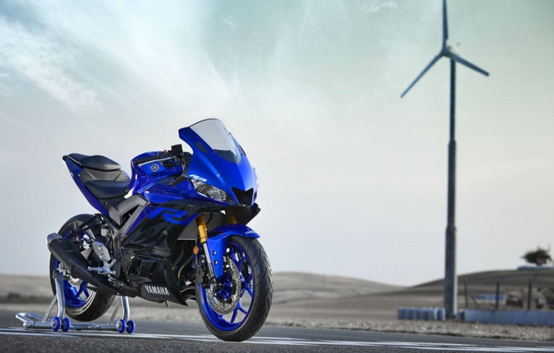 Yamaha R3 2019 có ngoại hình xe đua, cải thiện vận tốc