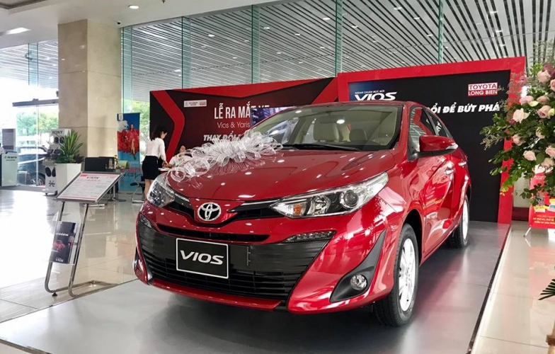 Toyota Vios 2020: Giá xe lăn bánh & khuyến mãi
