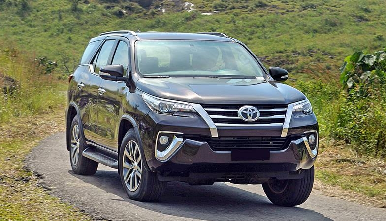 Tháng 3, giá xe Toyota Fortuner 2020 giảm tới 100 triệu đồng