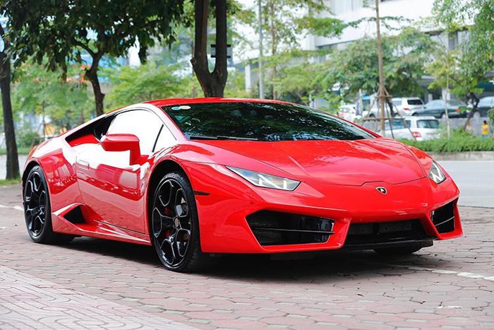 Chạy gần 10.000km, Lamborghini Huracan mất giá 8 tỷ đồng khi bán lại
