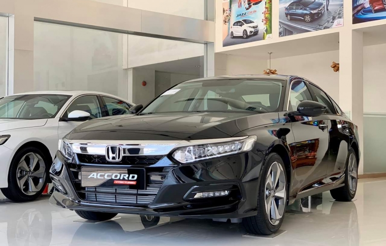 Honda Accord: Giá lăn bánh 2023, TSKT & đánh giá chi tiết