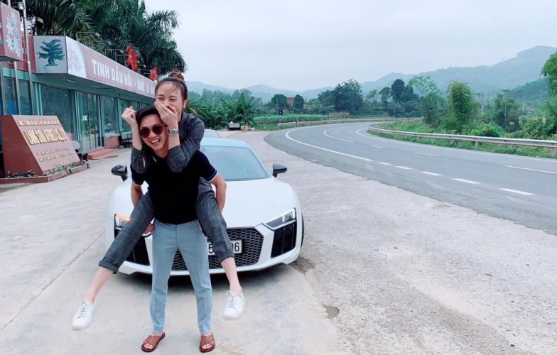 Cường “Đô-la” lái dàn siêu xe Audi R8 V10 và Lamborghini Huracan về Lạng Sơn