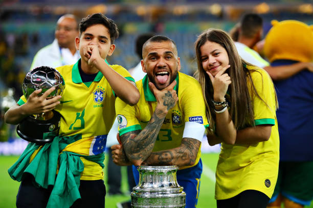 Vô địch Copa Amrica, Brazil ẵm hattrick danh hiệu cá nhân