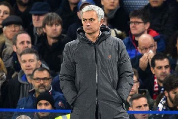 Bất ngờ: HLV Mourinho đàm phán chia tay Man Utd