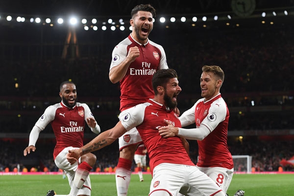 Lịch thi đấu bóng đá hôm nay 2/11: Arsenal giành vé đi tiếp?