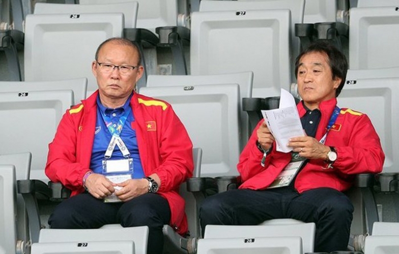 HLV Park Hang Seo buồn thiu khi chứng kiến Hàn Quốc thua trận