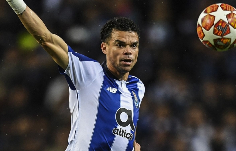 SỐC: Pepe bị nghi hối lộ Coentrao để giúp Porto lên ngôi vô địch