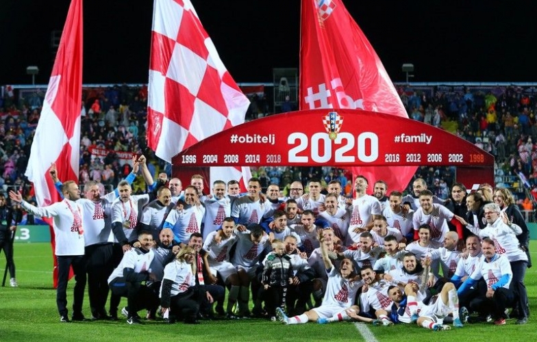 Hạ Slovakia, Croatia vào VCK EURO 2020