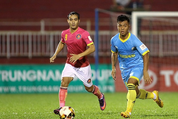 Đội bóng của Công Vinh chiêu mộ 'Carlos Tevez Việt Nam'
