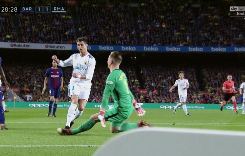 Phá lưới Barca, Ronaldo lập kỷ lục ghi bàn cực khủng tại El Clasico 