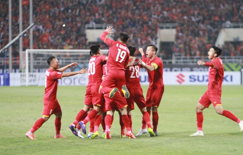 Đây có phải đội hình xuất sắc nhất lịch sử bóng đá Việt Nam?