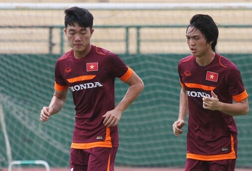 Cặp tiền vệ lừng danh một thời của U19 Việt Nam đã trở lại