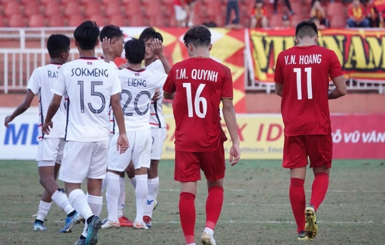 VIDEO: Trận đấu lịch sử của bóng đá Campuchia trước Việt Nam