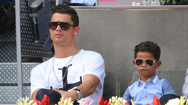 Ronaldo nghỉ trận tranh HCĐ để đón những đứa con sắp ra đời