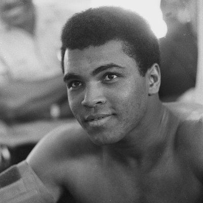 Huyền thoại Boxing Muhammad Ali được đặt tên cho sân bay ở quê nhà