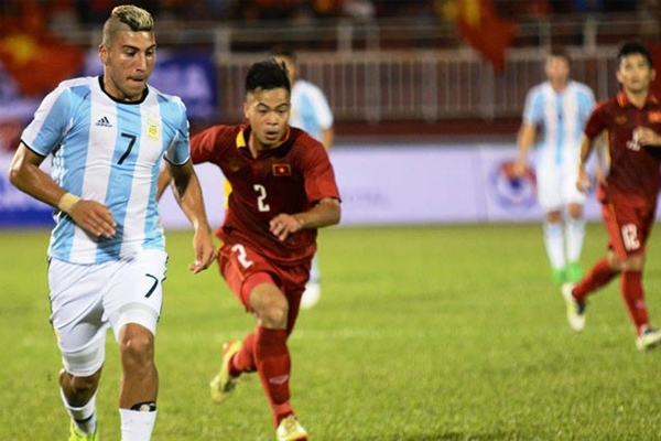 Đức Chinh ghi bàn, U20 VN thua đậm 1-4 trước U20 Argentina