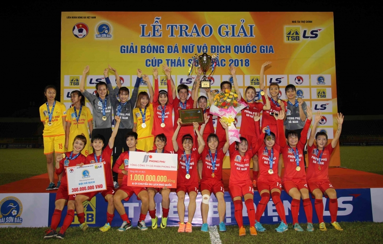 Phong Phú Hà Nam làm nên lịch sử với chức vô địch giải nữ QG