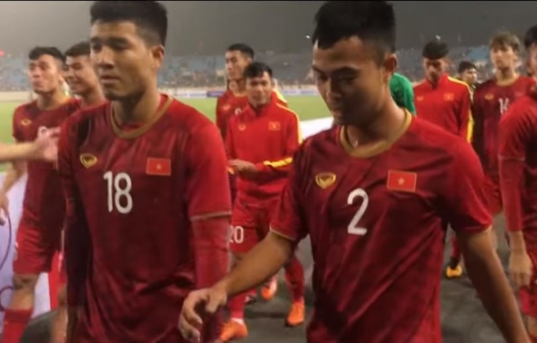 VIDEO: Cầu thủ U23 VN ăn mừng độc đáo, khiêm tốn sau trận thắng Thái Lan