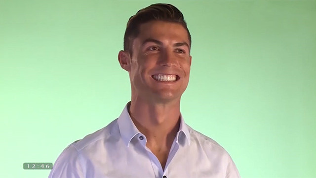VIDEO: Xem Ronaldo tập nói tiếng Việt cực dễ thương