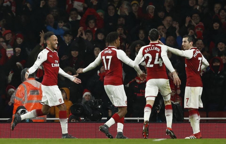 Highlights: Arsenal 5-1 Everton (Vòng 26 Ngoại hạng Anh)
