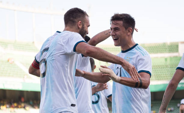 Argentina hủy diệt Ecuador bằng một 'set tennis' trong ngày Messi vắng mặt