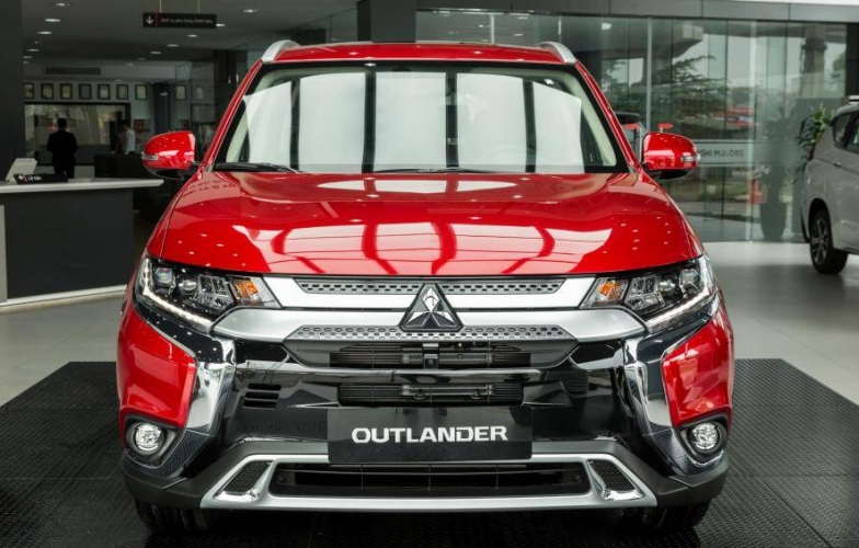 Mitsubishi Outlander 'full option' ra mắt, rẻ hơn 42 triệu VNĐ