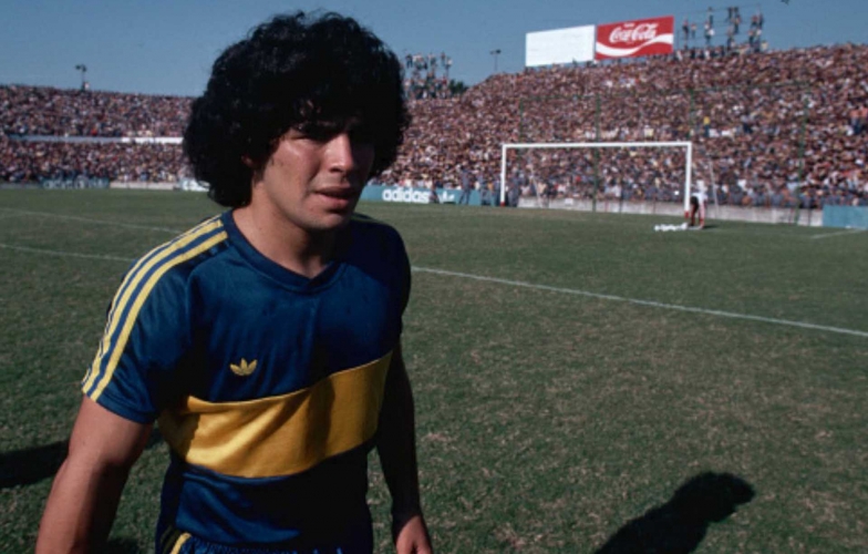 Đội bóng cũ của Maradona được Adidas tài trợ áo đấu