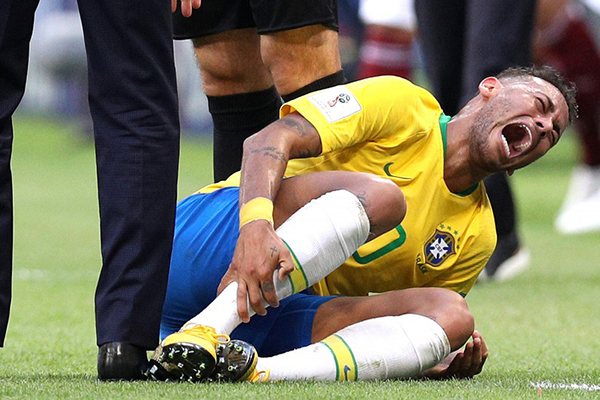 Cựu danh thủ Brazil: 'Neymar đang làm xấu mặt chiếc áo số 10'
