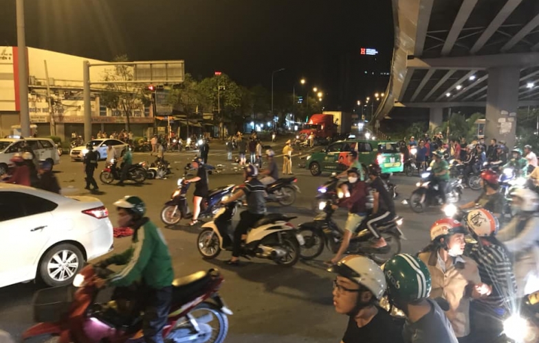 Nữ tài xế lái BMW gây tai nạn kinh hoàng ở ngã tư Hàng Xanh - Sài Gòn