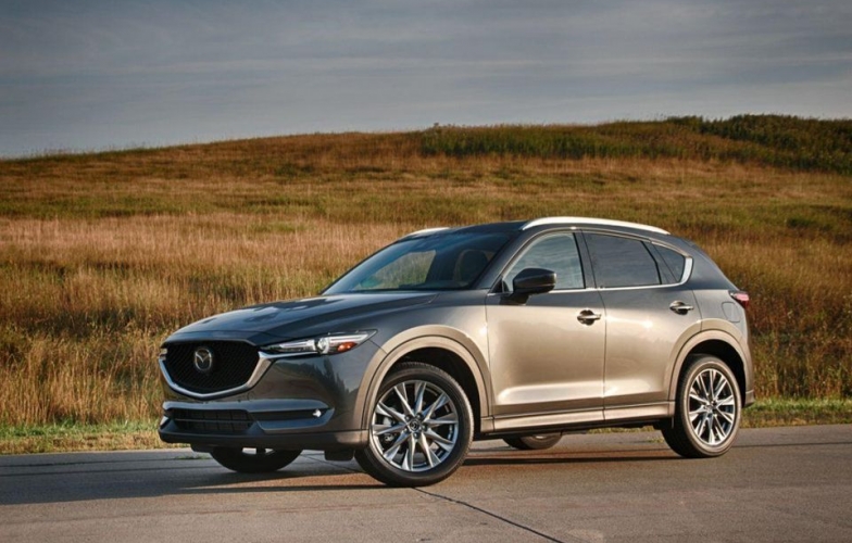 Mazda CX5 vượt mặt Honda CRV nhờ được giảm 50% thuế trước bạ
