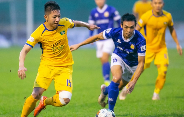 VIDEO: Rafaelson bỏ lỡ penalty, đưa Nam Định vào thế khó