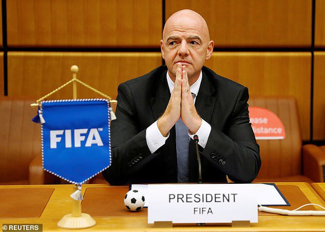 Chủ tịch FIFA hết lời khen ngợi tân vương V-League 2020