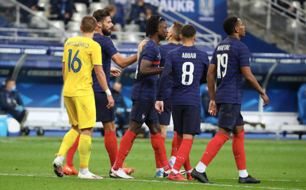Pháp vùi dập Ukraine trong trận cầu tám bàn thắng