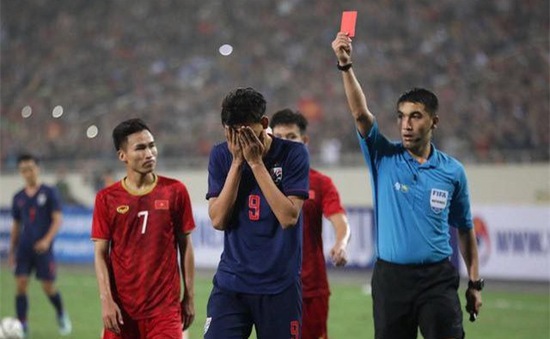 Tuyển thủ Thái Lan vẫn bị 'ám ảnh' bởi trận thua Việt Nam